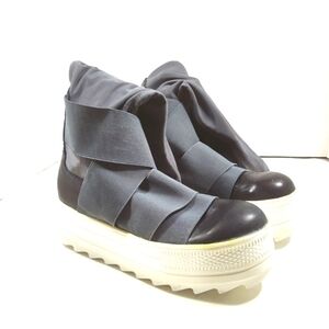 Fessura mummy boots women's black, grey, and white Size:6